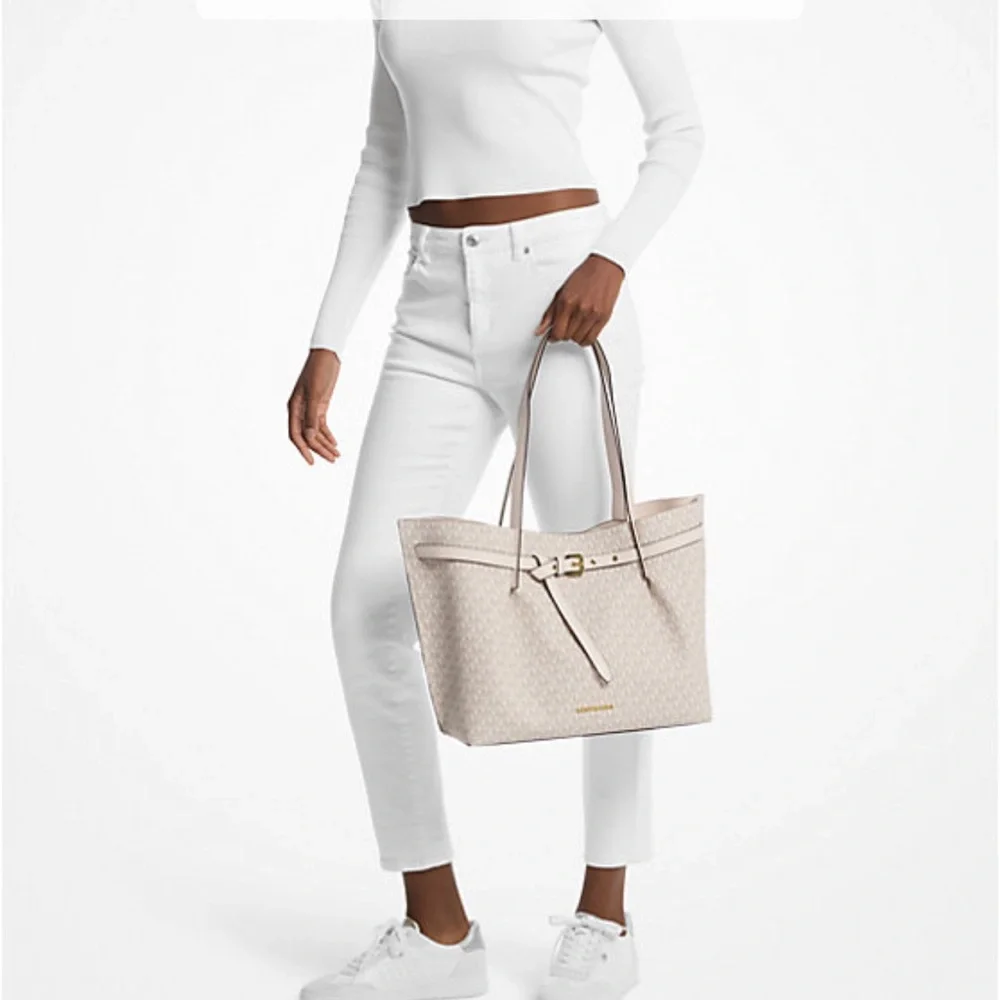Michael Kors Emilia Large Logo Tote Bag COLOR LT CRM MULTI NWT